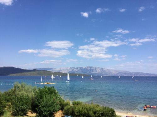 Lefkada Beachfront Apartment – Nikiana, GA