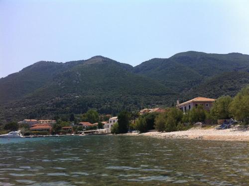 Lefkada Beachfront Apartment – Nikiana, GA