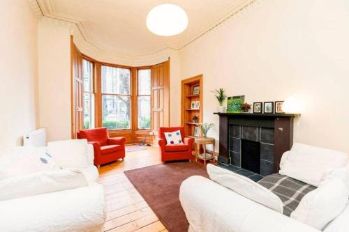 3 Bed Meadows Apt Close To Castle & Royal Mile, , Edinburgh and the Lothians