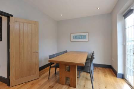 Ravencliff in Combe Down