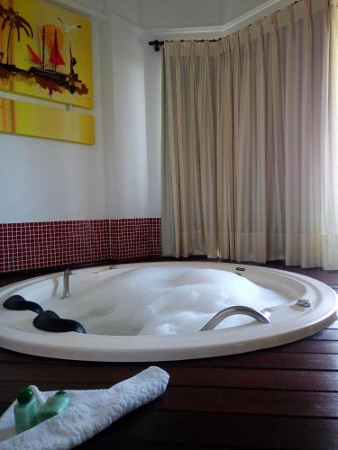 Hot tub, Raio do Sol Residence in Bombinhas