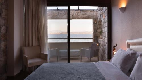 設施, 安妮歐套房酒店 (Enalio Suites) in 萊查伊奧