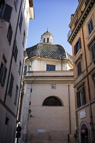 Piazza del Popolo Luxury Home - image 5