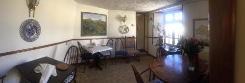 Oprema, Borderers Inn in Brecon center