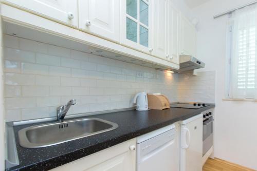 Apartments Villa Tribunj - image 13