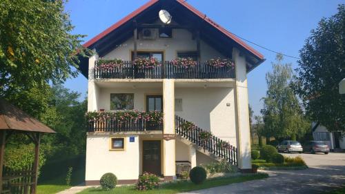  Apartment Irinovac 14749b in Rakovica