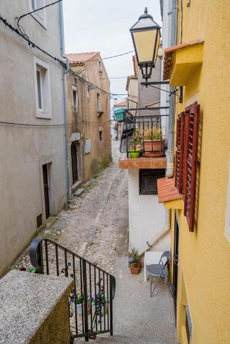 Apartments by the sea Vrbnik Krk - 14806 - image 4