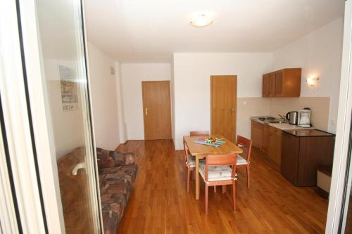 Apartment Selce 5496c - image 3