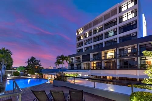Tesis özellikleri, Sunshine Tower Hotel in Cairns