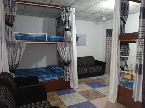 Kingfisher Hostel in アヌラーダプラ