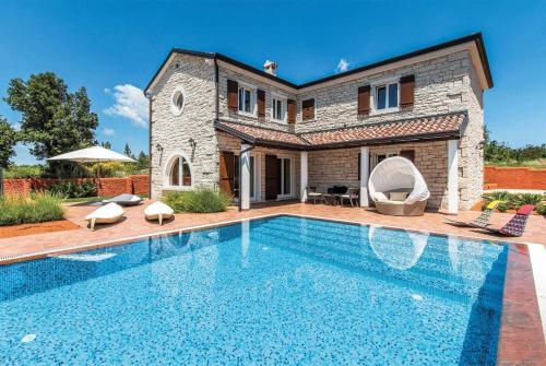  Luxoria in Čabrunići