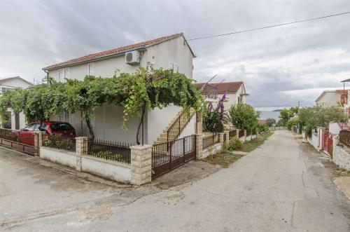 Apartments Mirko