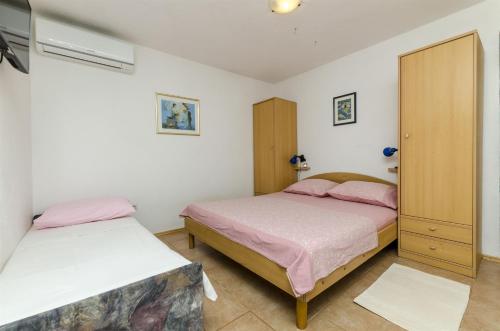 Apartments Zdenko - image 2