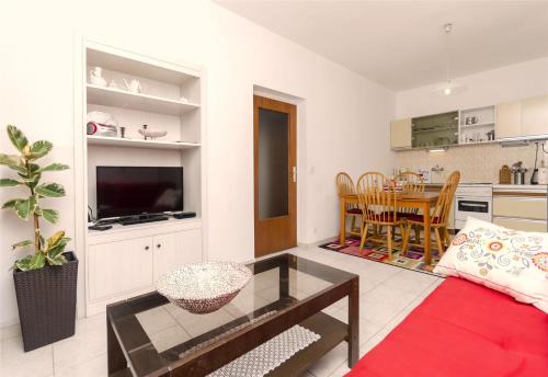 Apartment Jerka - image 9