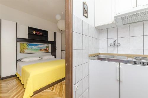 Apartments Nediljka - image 9
