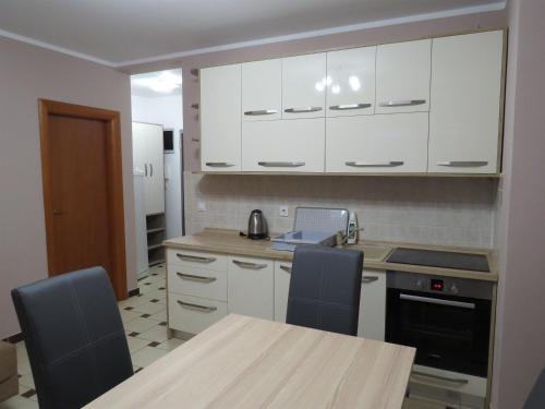 Apartment Nedjeljko - image 3