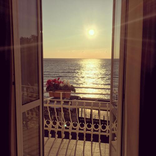 Hotel Villa Igea (Alassio) from £154 | lastminute.com