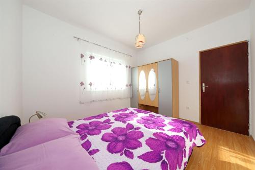 House Zdenka - image 2
