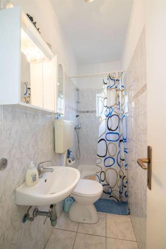 Three-Bedroom Apartment image 1