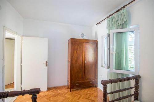 Three-Bedroom Apartment image 3
