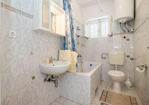 Three-Bedroom Apartment image 2