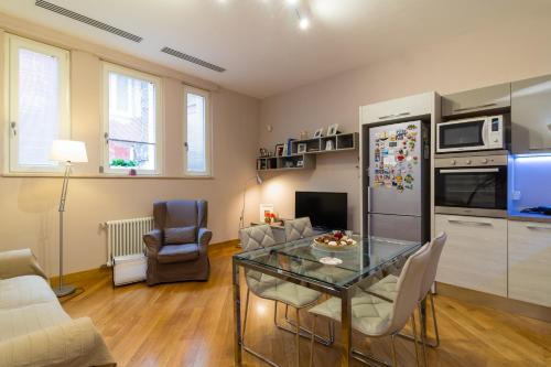 Elegant Flat at Municipio by Napoliapartments - main image