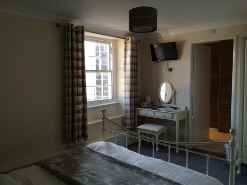 The Eagles Hotel - image 3