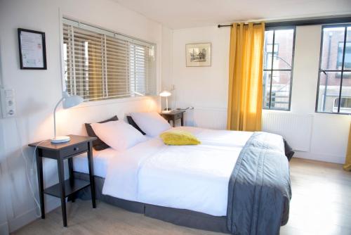 Hotel et le Cafe de Paris - image 12