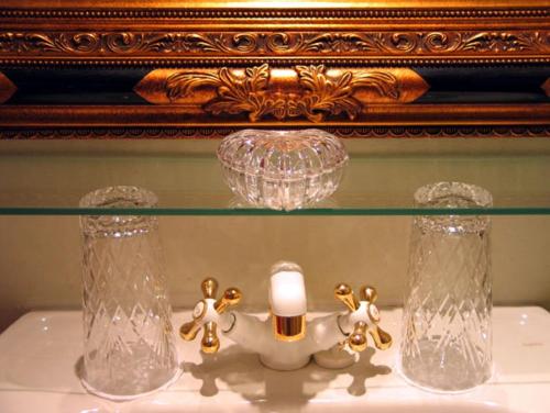 Colona Castle Photo 16