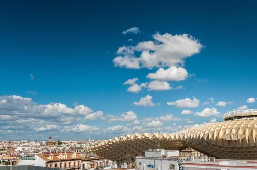 Genteel Home Encarnación - image 6