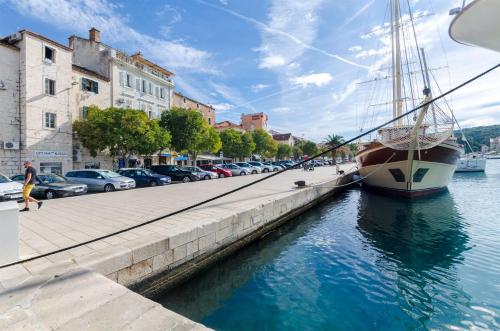  Makarska