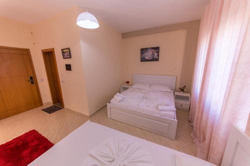Hotel Bahamas - image 7
