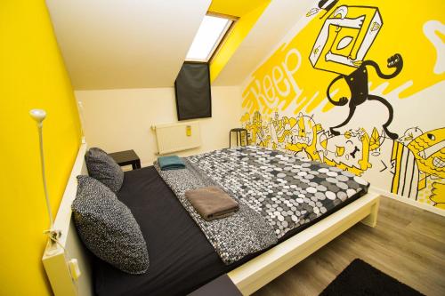 1 queen bed