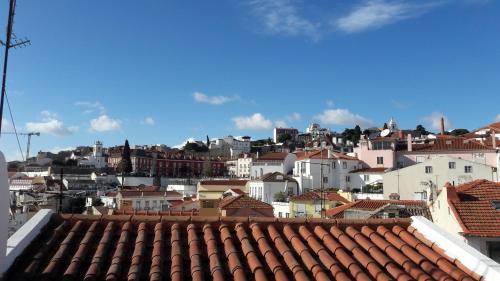  River by Nau - Alfama, Lisbon in Lissabon