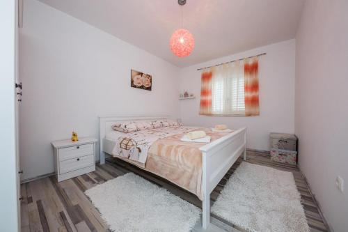 Apartments with a parking space Kastel Stafilic Kastela - 14714 - image 8