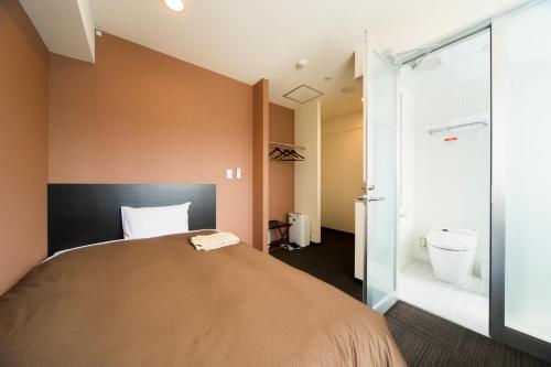 Double Room with Shower Only - Non-Smoking