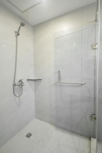 Salcedo Suites Image 17