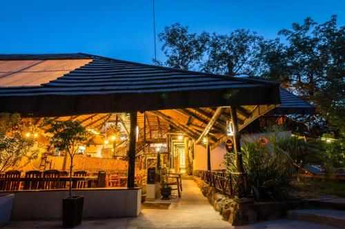 Pezulu Tree House Lodge 4