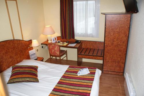 Logis Cottage Hôtel - image 4