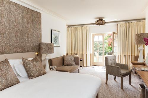 فندق شامبنيس فوريست مير (Champneys Forest Mere Hotel) in ليبهوك
