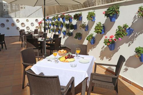 Hotel El Faro Marbella - image 2