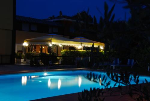 Hotel La Pergola - 수영장