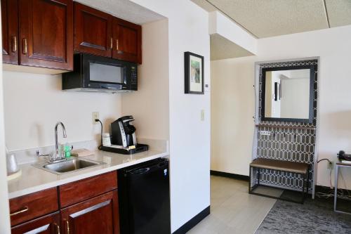 المرافق, Holiday Inn Salem By IHG in Salem