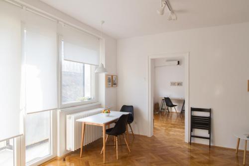Basco Apartment Cloud - Like Home