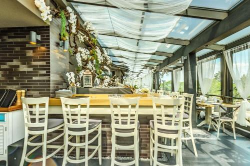 All Seasons Residence Design Hotel - Free parking