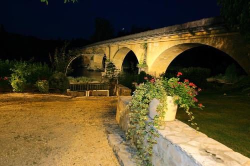 Hôtel Restaurant Plaisance-Piscine couverte et chauffée- Proche Sarlat-