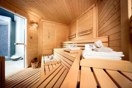 สปา, โรงแรมเรอัล ฟินิ ไบยา เดล เร (Hotel Real Fini Baia Del Re) in โมเดนา