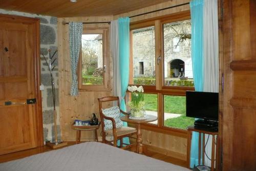 chez Geppetto - Accommodation - Saint-Georges-Nigremont