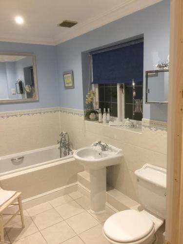 Tirol House – Thakeham