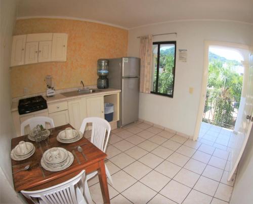 snooze hotel 19 alley 42 nguyen cong tru hue vietnam vn itoen hotel inatori higashiizucho 1021 24